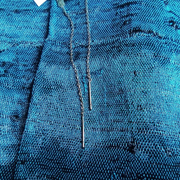 Slider Earrings - Picture 3 of 5